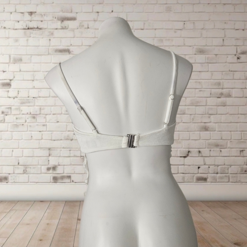 Tigermist White Ruffle Cutout Top Size Small - Picture 2 of 4